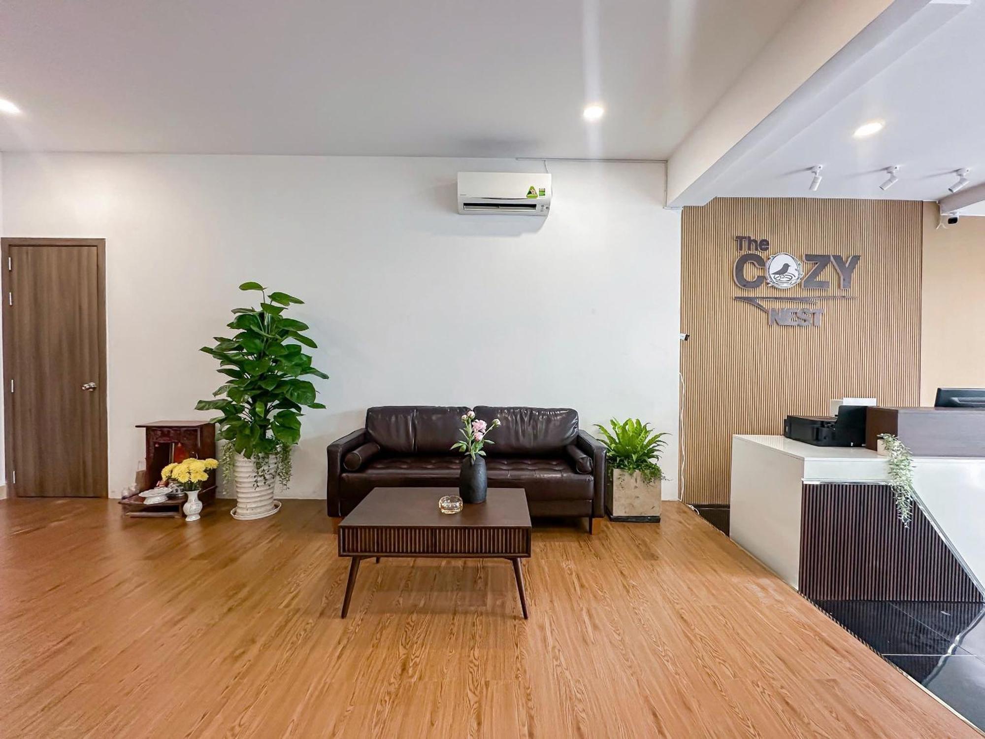 The Cozy Nest Hotel